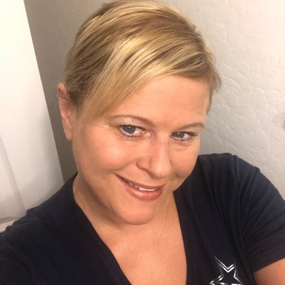 Meet your Posher, Rachel - Picture 2 of 3